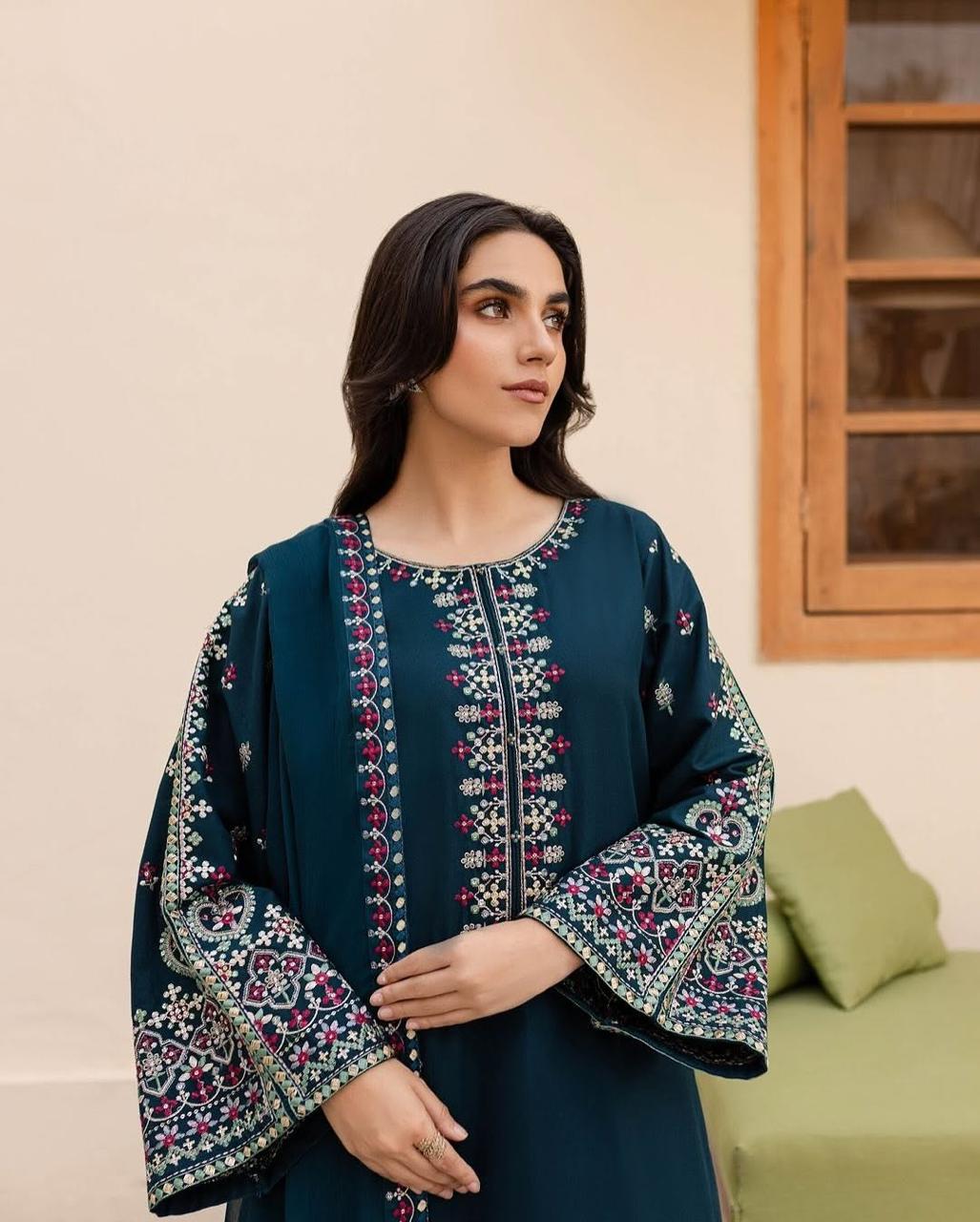 Adaab lawn 3PC – Elegance in Every Thread - Image 4