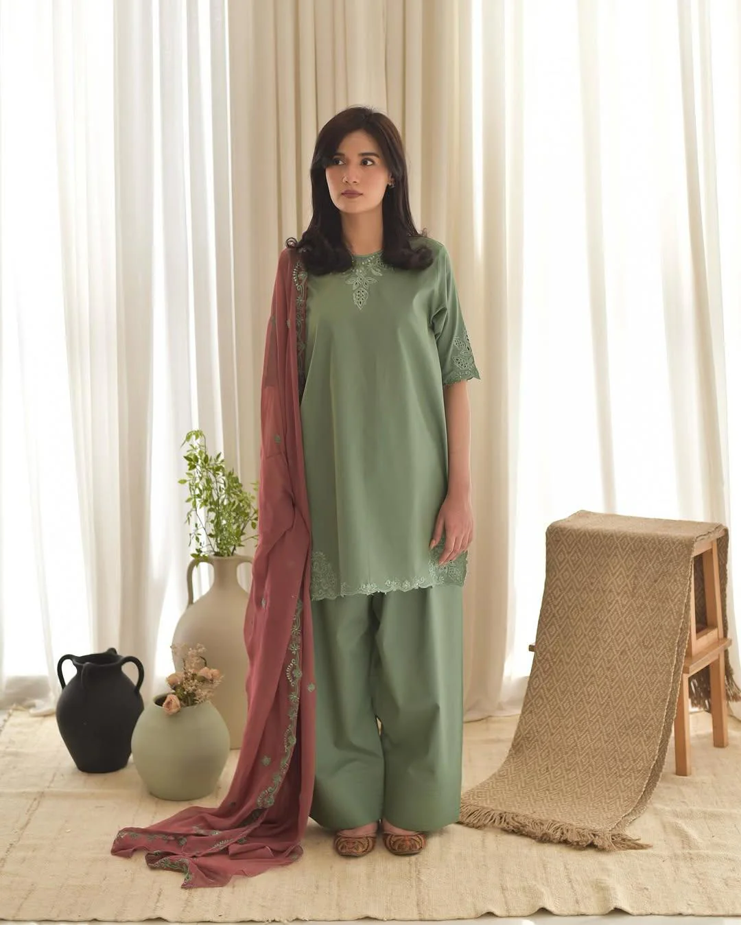 AIRA  3PC ( FARSHI SHALWAR ) - Image 5