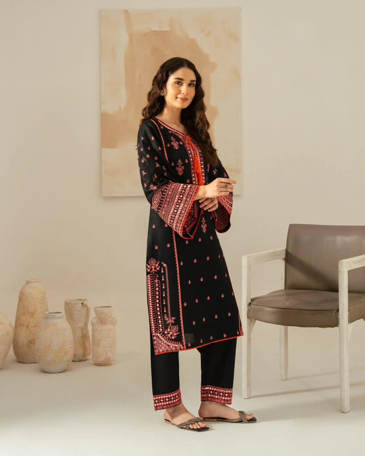 AJAL EMBROIDED 3PC - Image 4