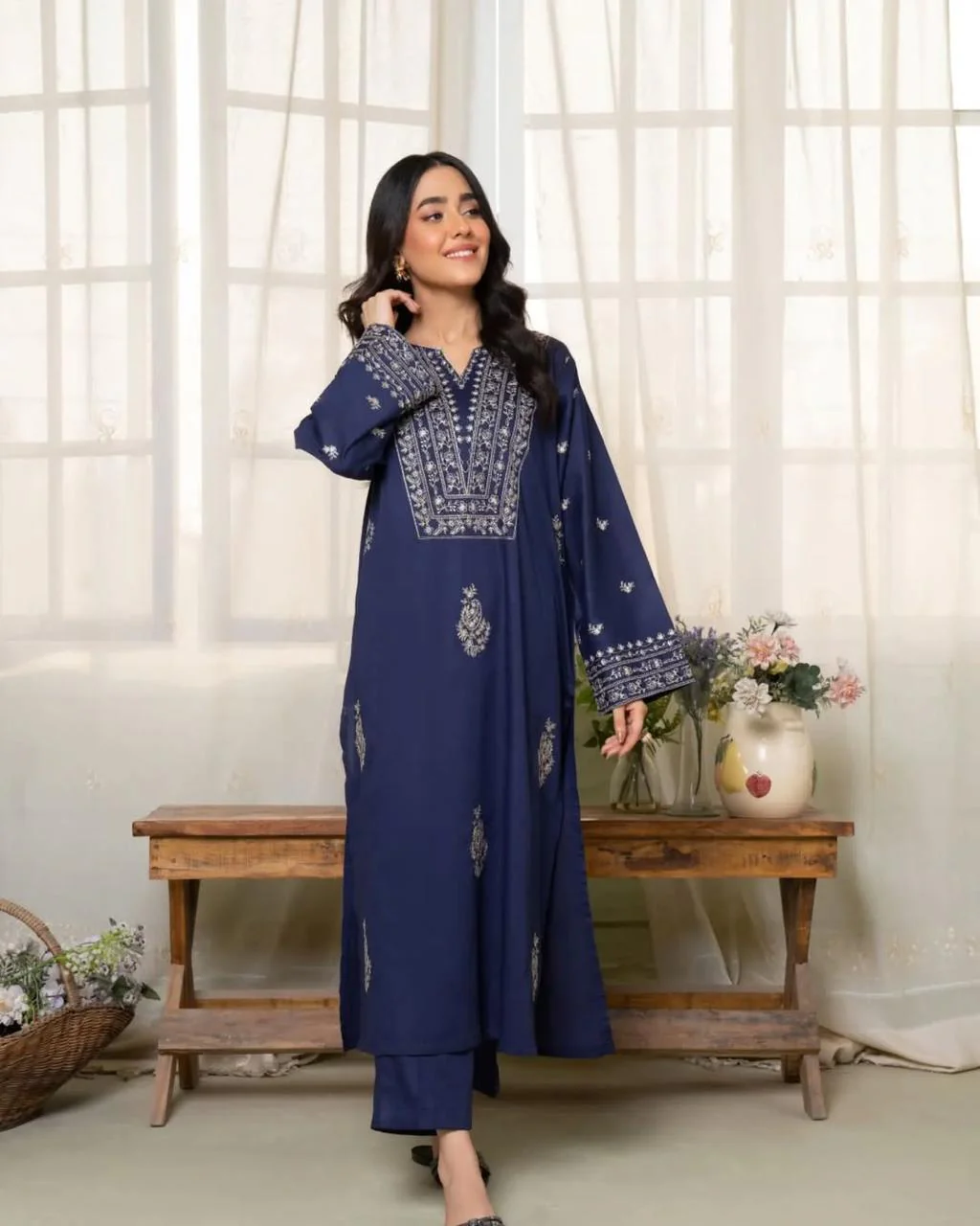 AYNA EMB 2PC - Image 2