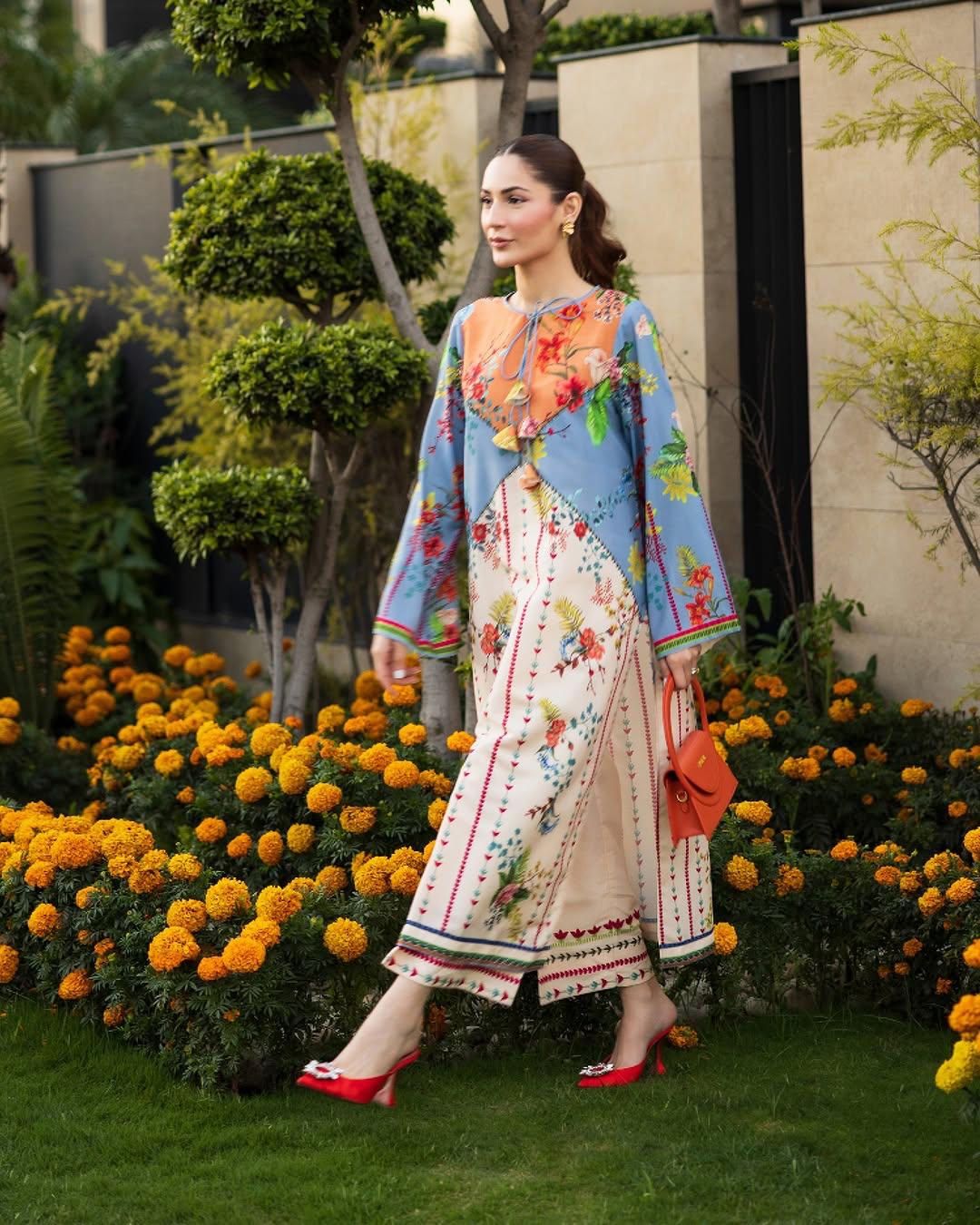 AZMIN DIGITAL LAWN 2PC - Image 6