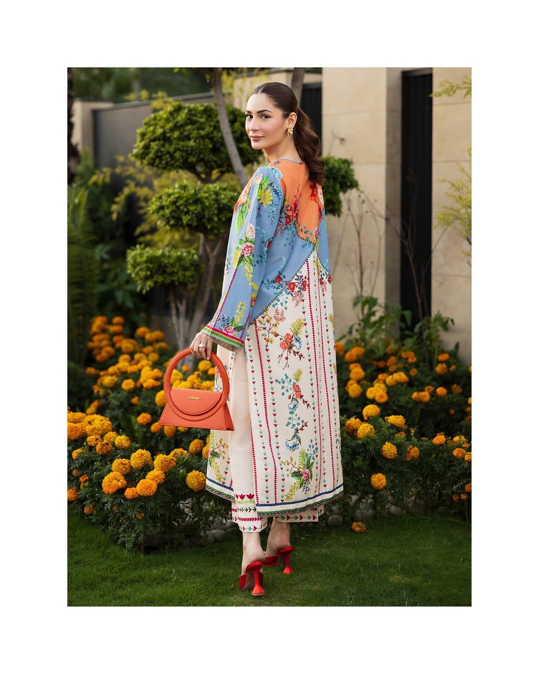 AZMIN DIGITAL LAWN 2PC - Image 9