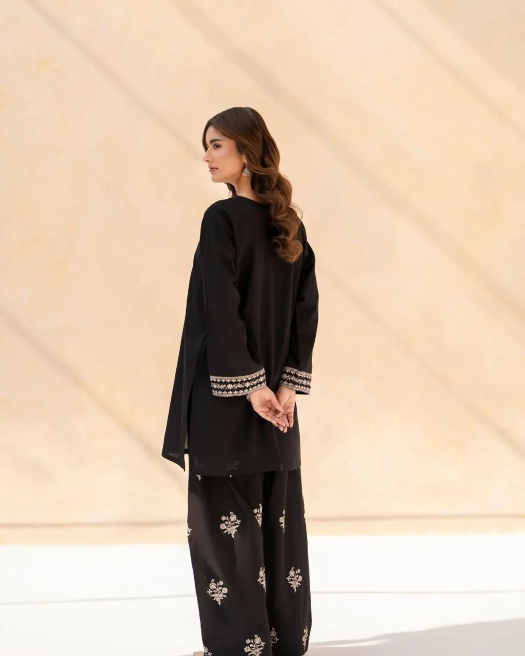 BLACK SAJAL SET ( FARSHI SHALWAR ) - Image 2
