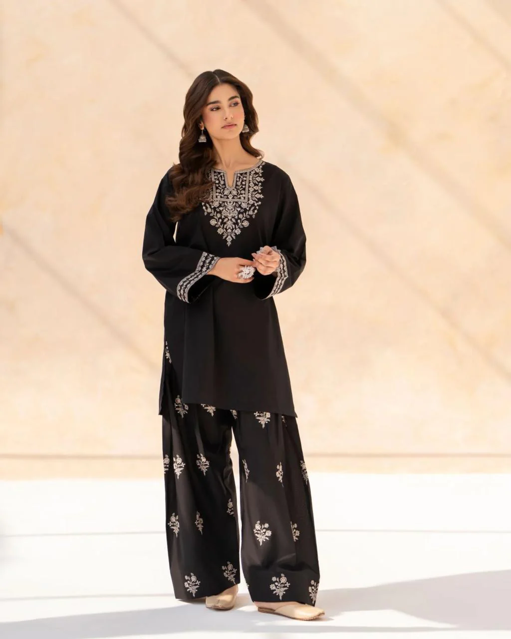 BLACK SAJAL SET ( FARSHI SHALWAR ) - Image 6