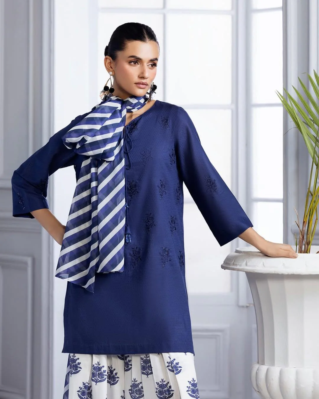 BLUE BLOOM LAWN 3PC - Image 3