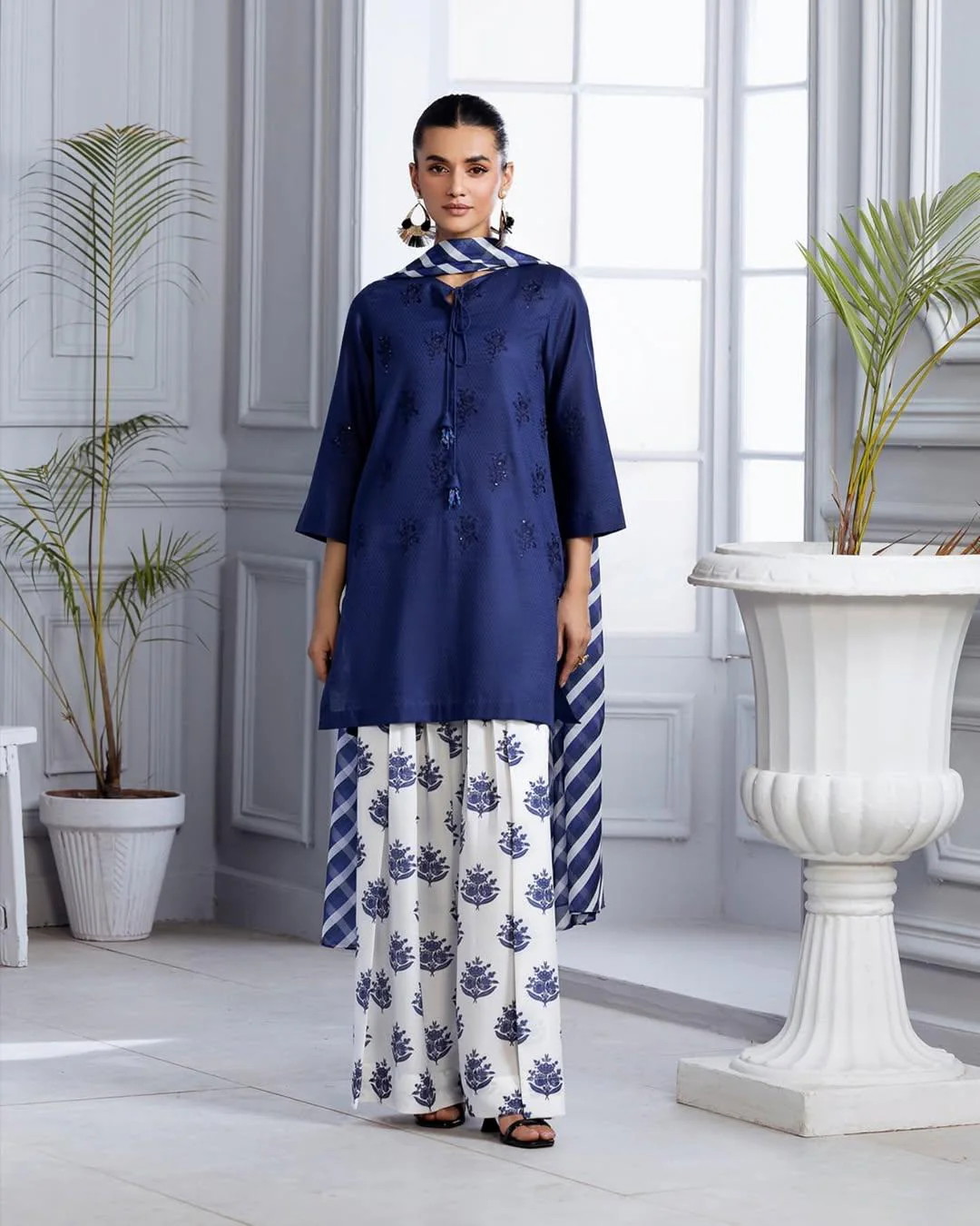BLUE BLOOM LAWN 3PC - Image 4