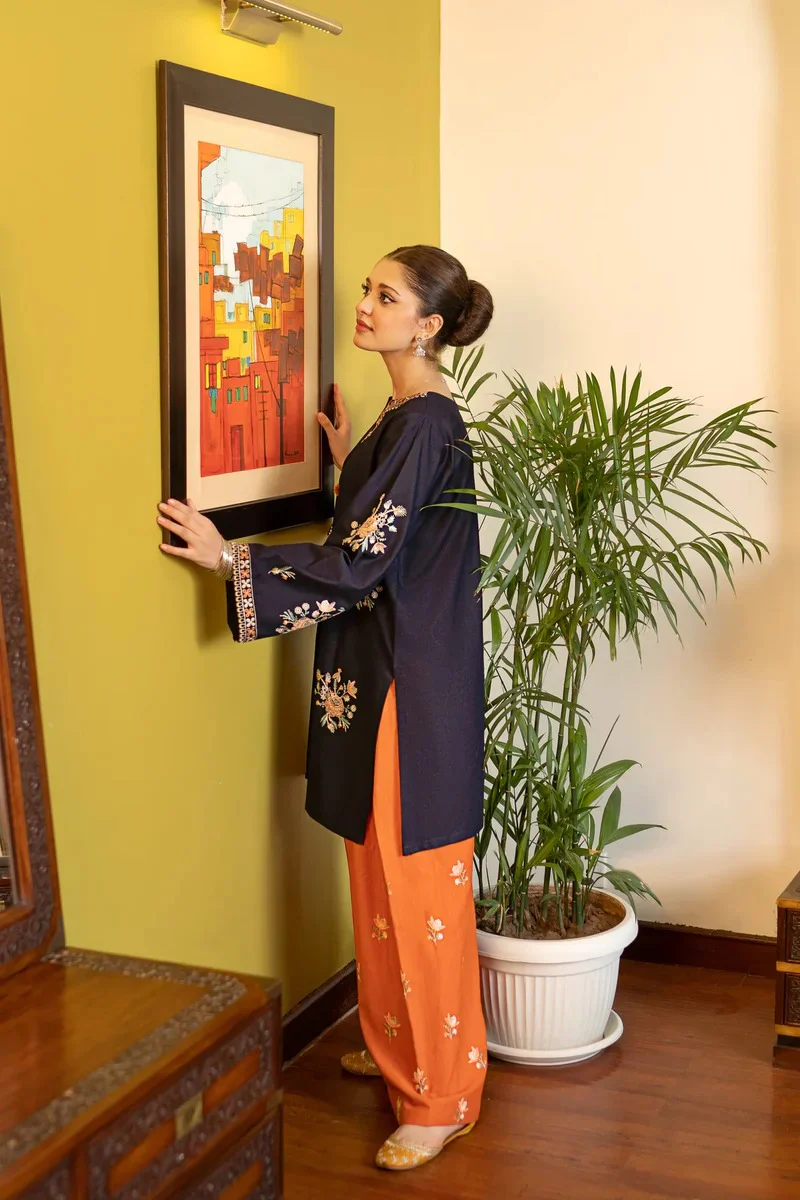 CHAND 2PC ( FARSHI SHALWAR ) - Image 4