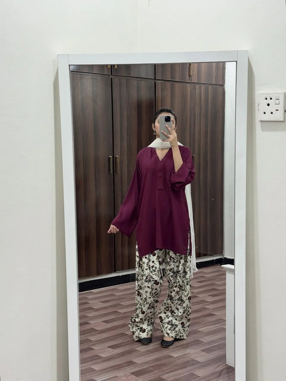 EAST SET ( FARSHI SHALWAR ) - Image 3