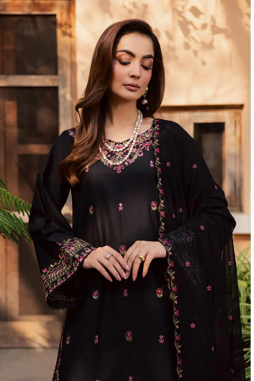 EMAAN LAWN 3PC - Image 2