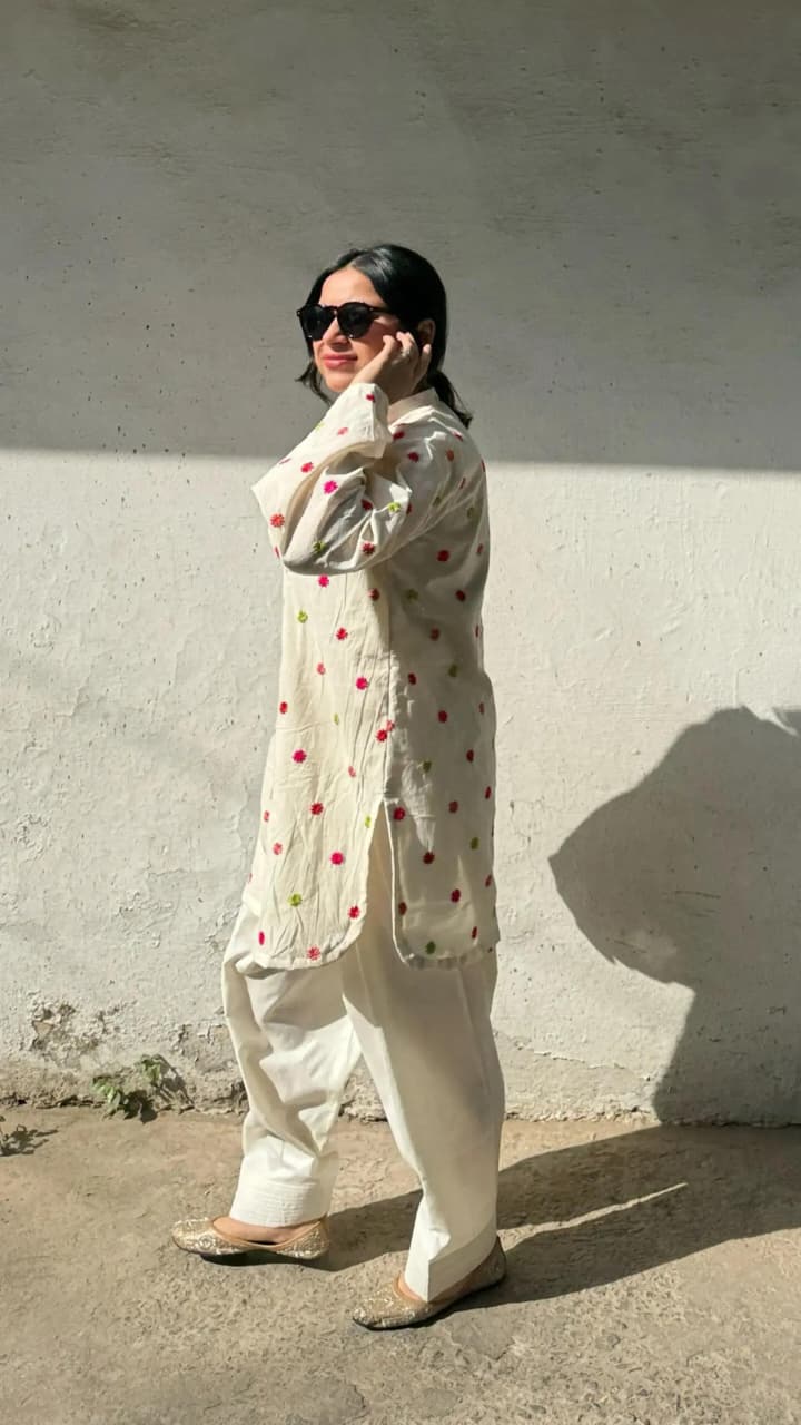 HEER EMB CORD SET ( FARSHI SHALWAR ) - Image 4