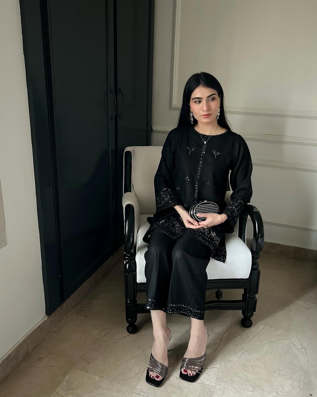 JENIFER EMB CO-ORD SET - Image 2