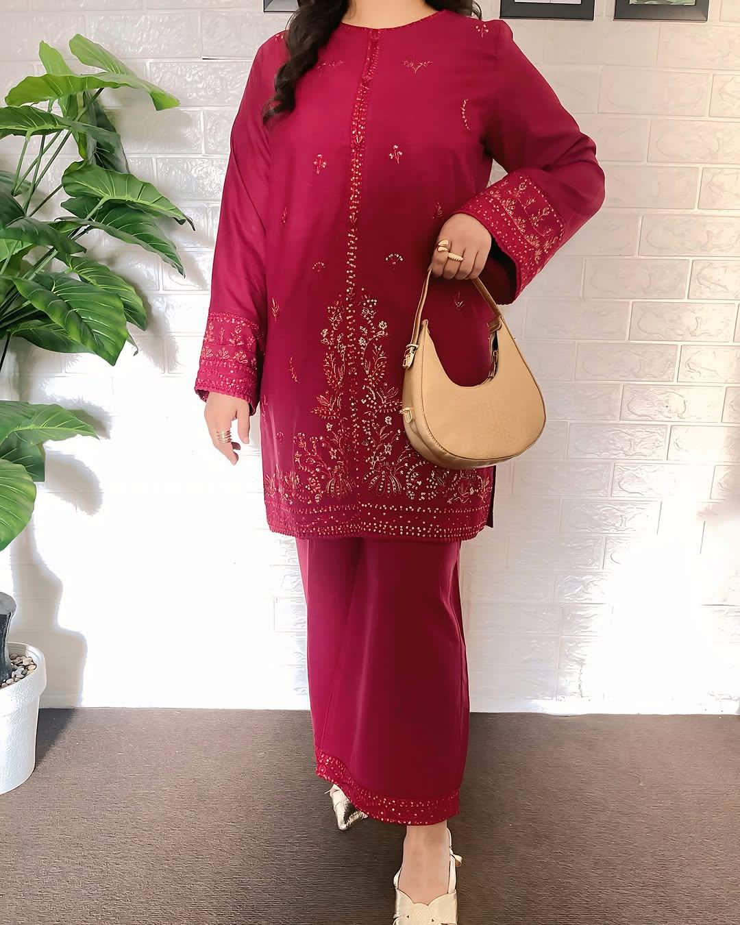 JENIFER EMB CO-ORD SET - Image 7
