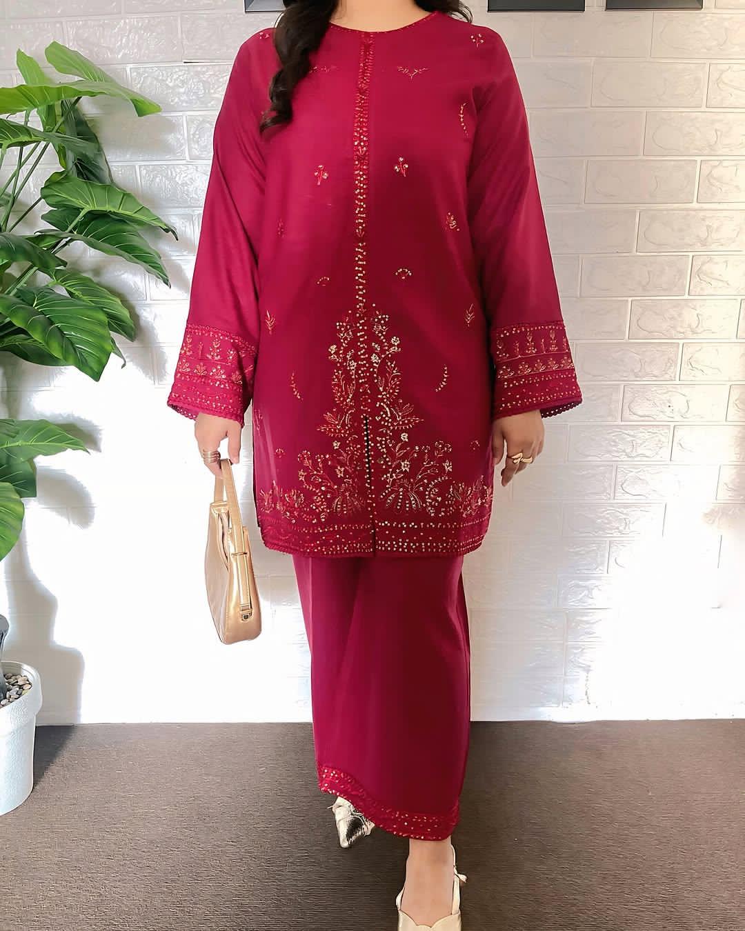 JENIFER EMB CO-ORD SET - Image 8
