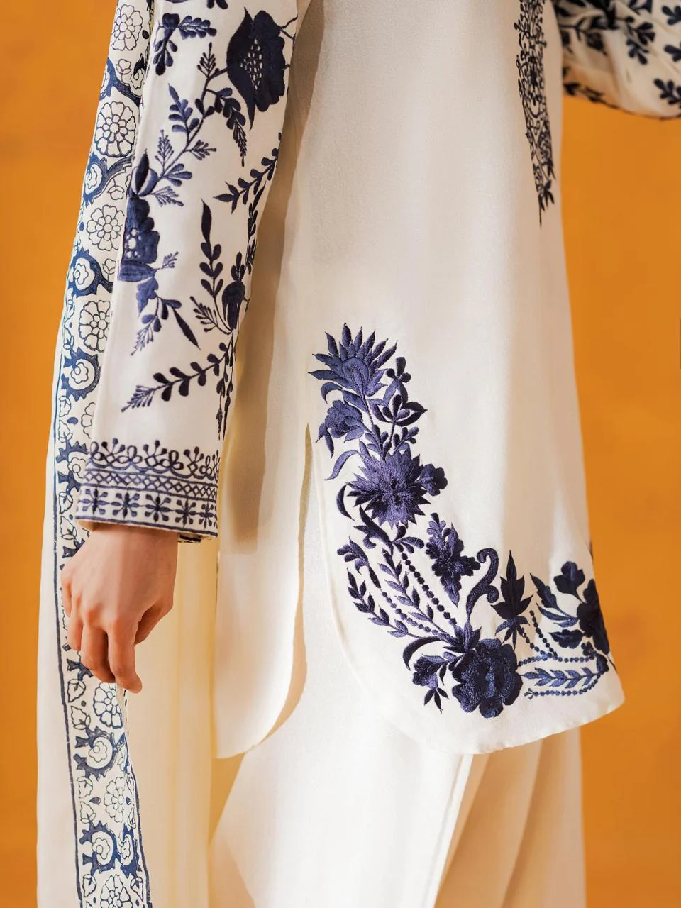 JORDAN 3PC ( FARSHI SHALWAR ) - Image 4