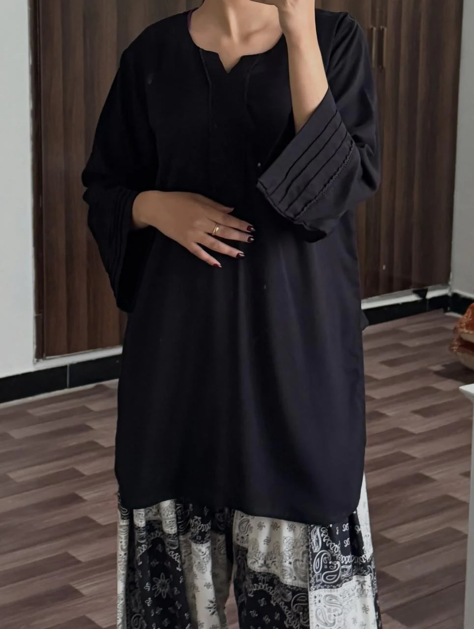 KIFLA BLACK SET ( FARSHI SHALWAR ) - Image 3