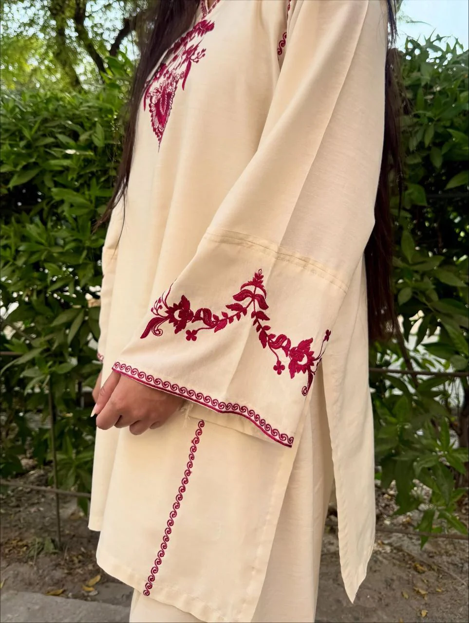 LOQAB SET(FARSHI SHALWAR ) - Image 3