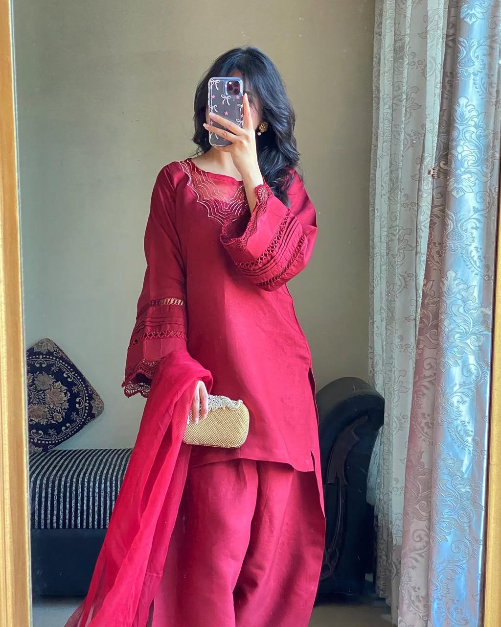 MAHNOOR SILK 3PC WITH FARSHI SHALWAR - Image 7