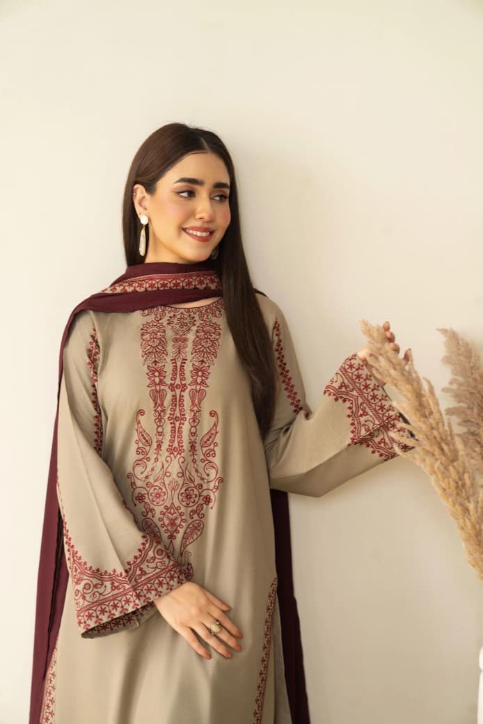 MARINA SHAWL 3PC ( FARSHI SHALWAR ) - Image 5