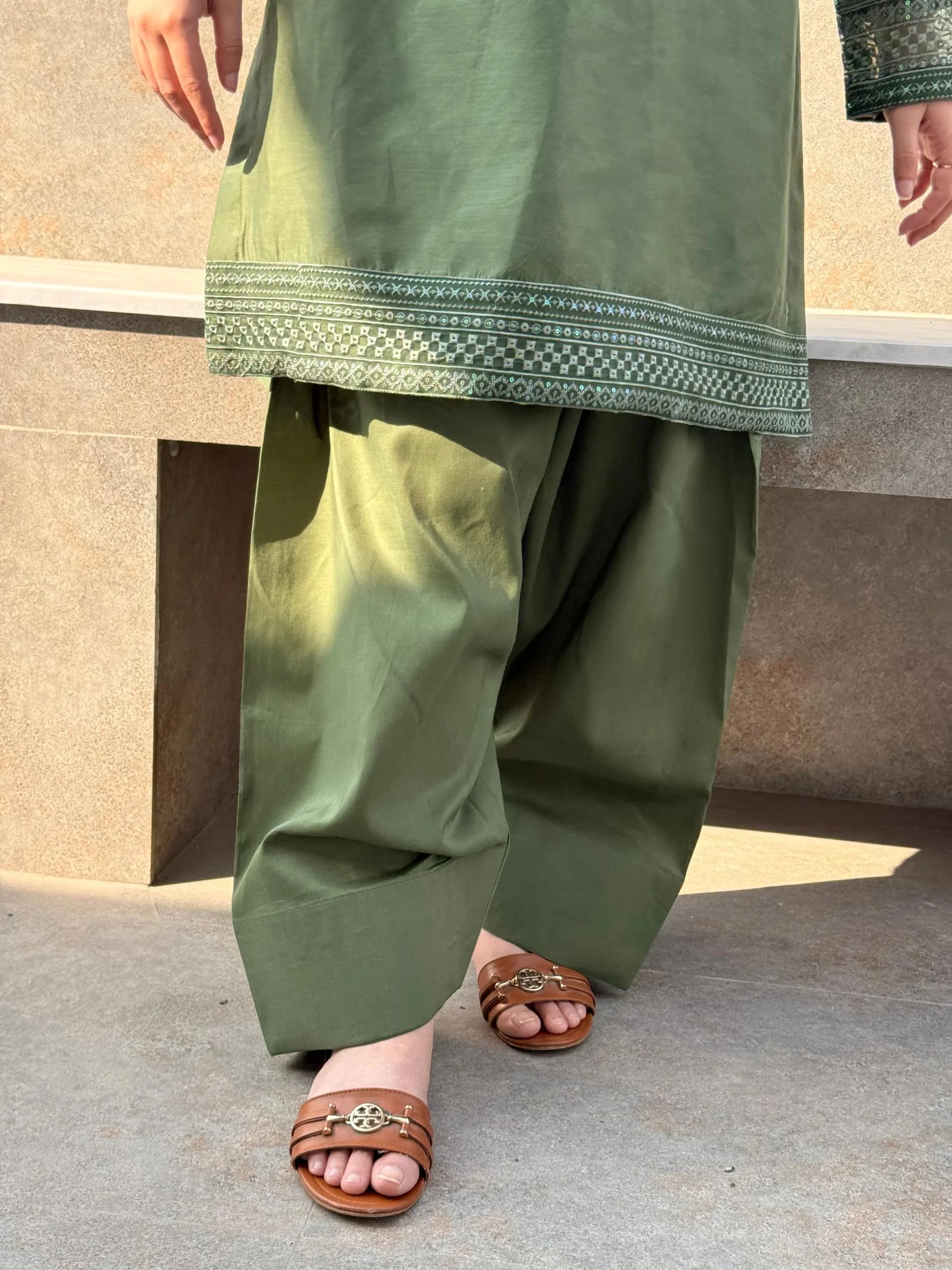 GREEN MINSHA 2PC ( FARSHI SHALWAR) - Image 3
