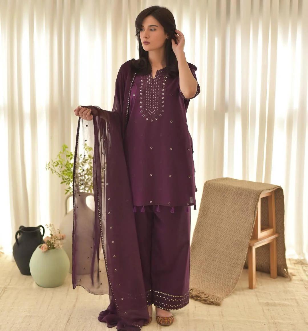 EID SPCIAL PURPLE AURA LAWN 3PC - Image 4