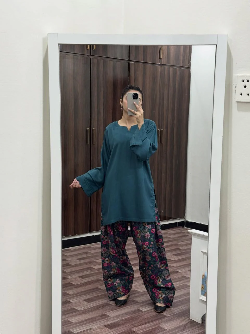 RANJA SET ( FARSHI SHALWAR ) - Image 4