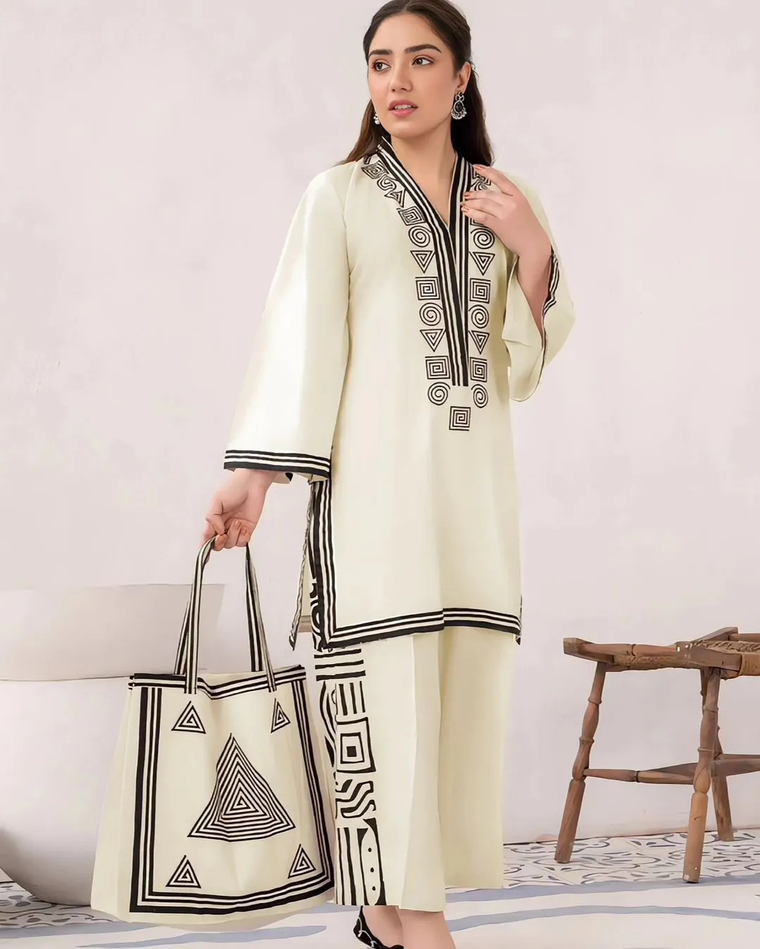 Retro 2 Pc Suit With Hand Bag - Image 3