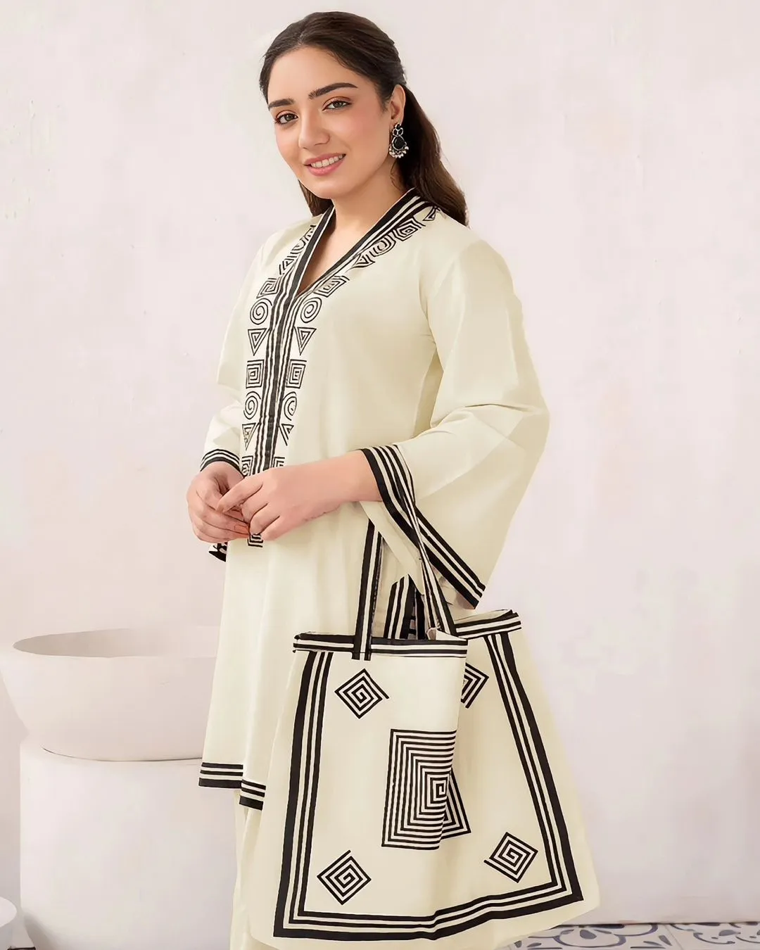 Retro 2 Pc Suit With Hand Bag (White) - Image 4