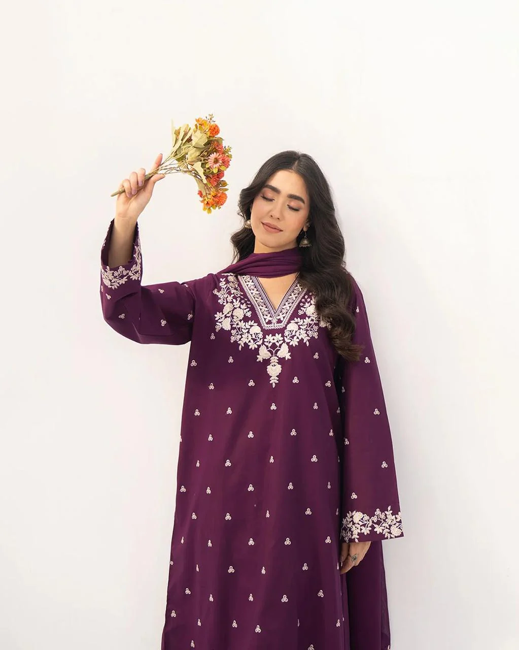 Rivaj Embroidered 3Pc - Image 3