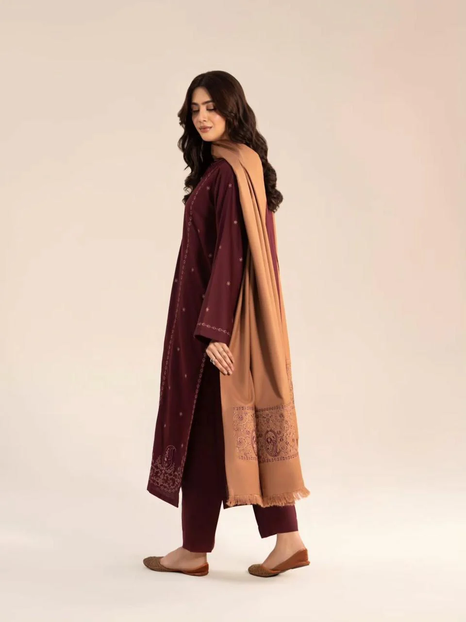 Sorma Emb Shawl 3pc - Image 2