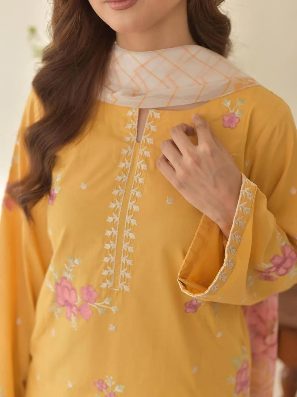 SUNAINA 3PC ( FARSHI SHALWAR ) - Image 5