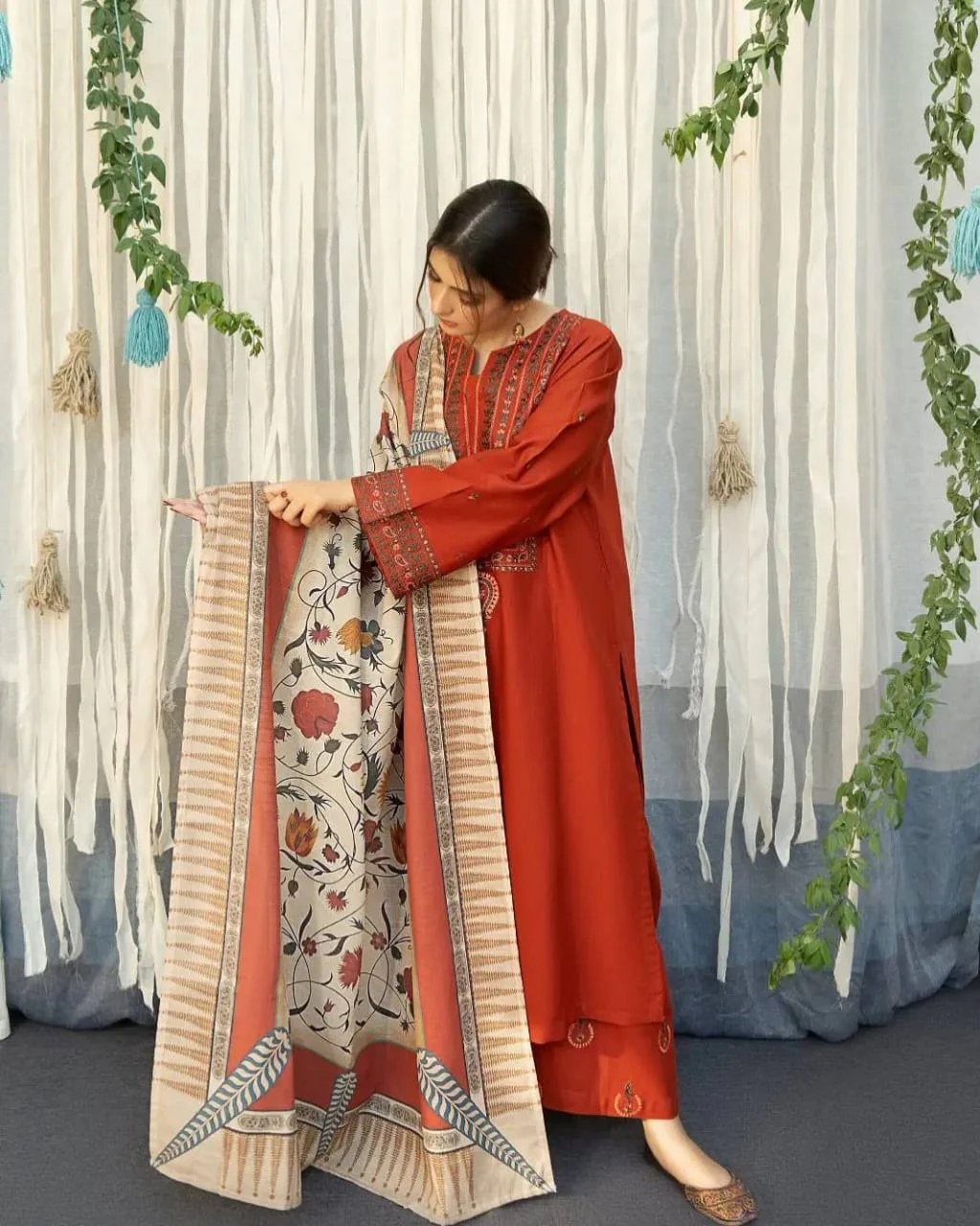UROOJ EMB 3Pc With MONAR DUPPATA - Image 3
