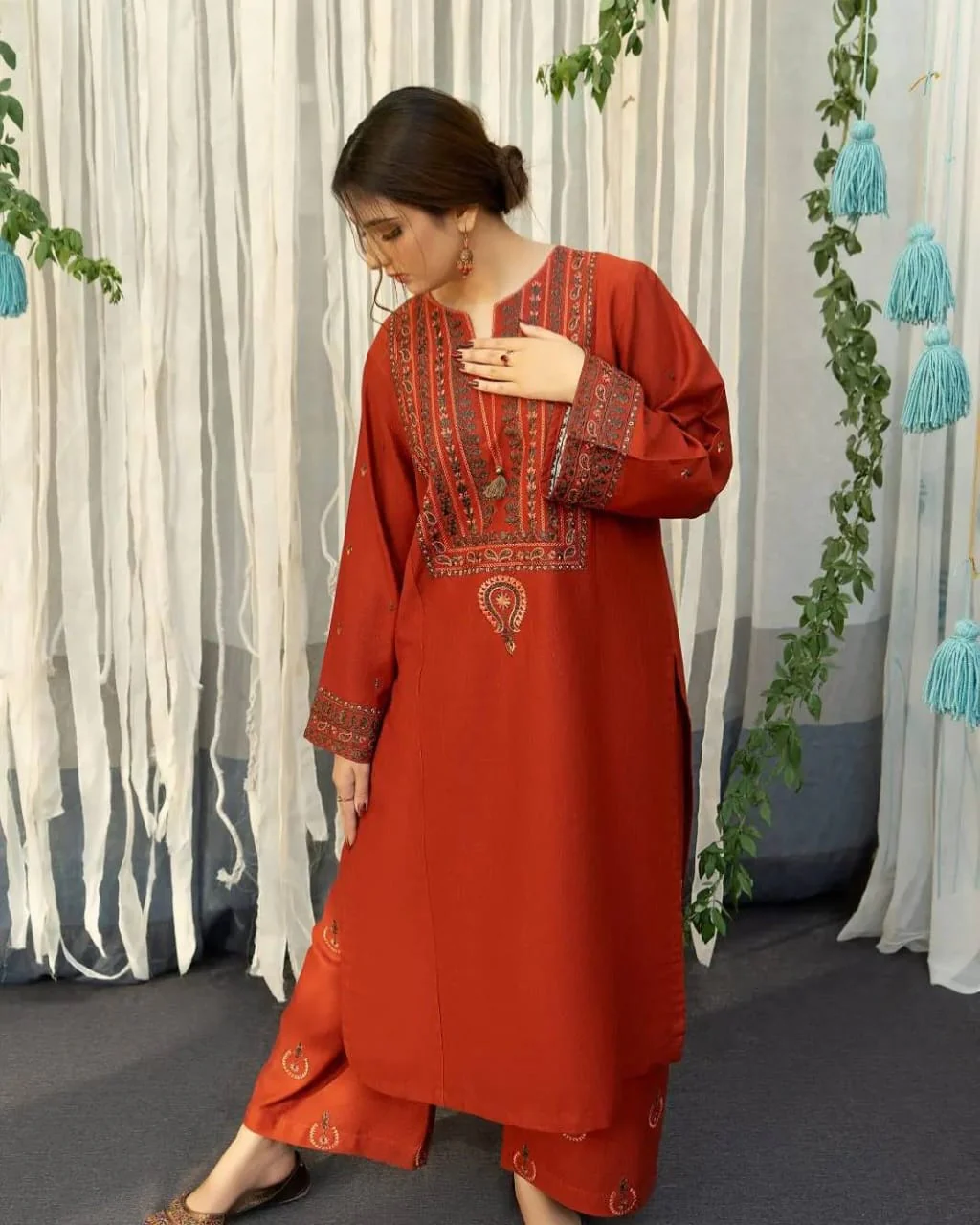 UROOJ EMB 3Pc With MONAR DUPPATA - Image 4