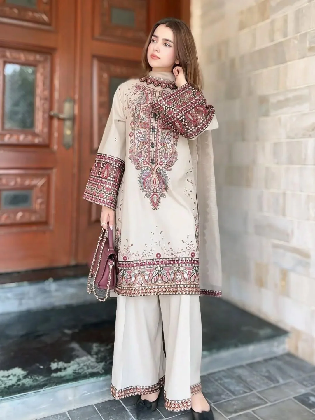 SUMMER LUXURY HEAVY FULLY EMB 3PC - Image 3