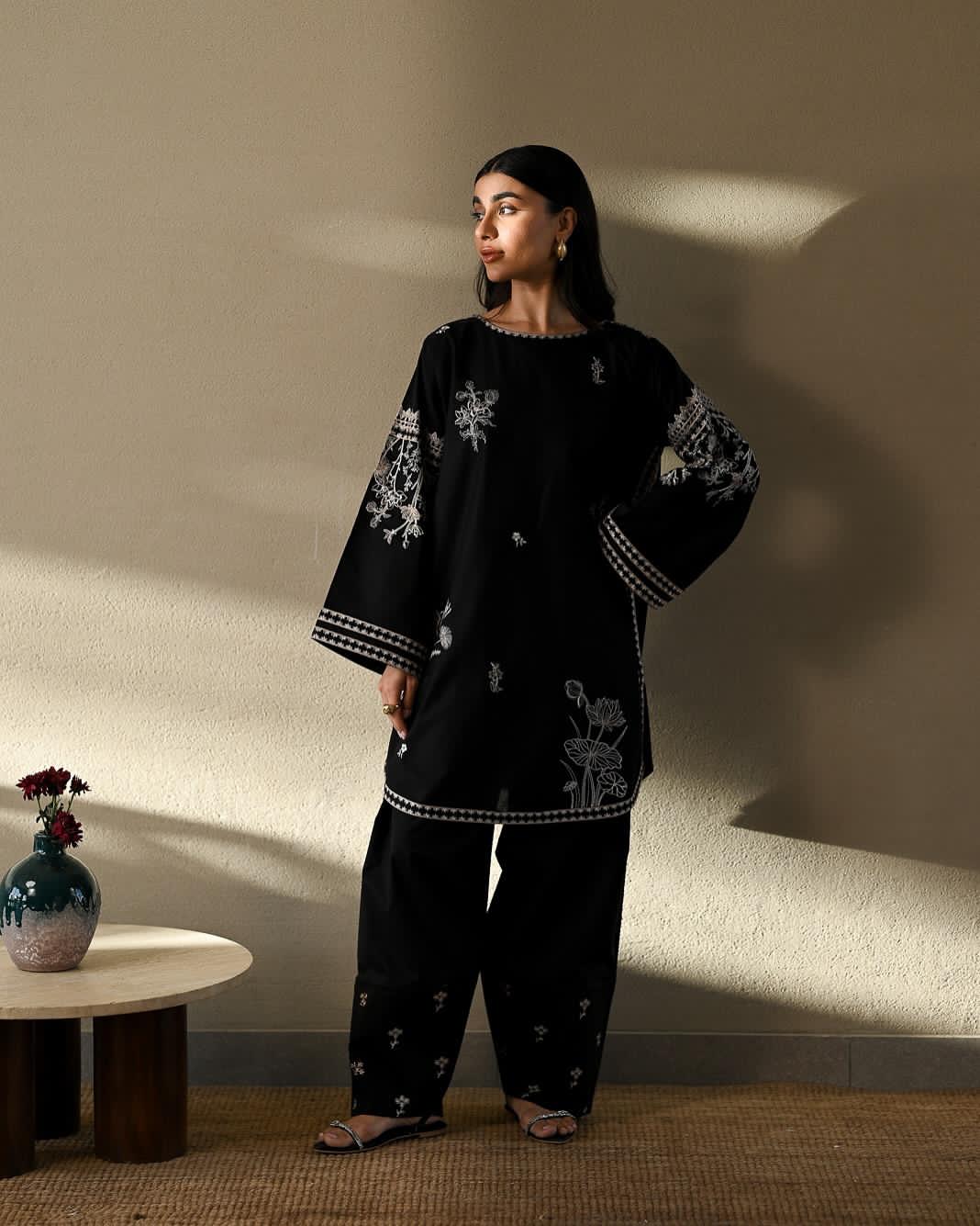 EID SPECIAL ZAIB LAWN LUXURY CO-ORD SET WITH FARSHI - Image 9