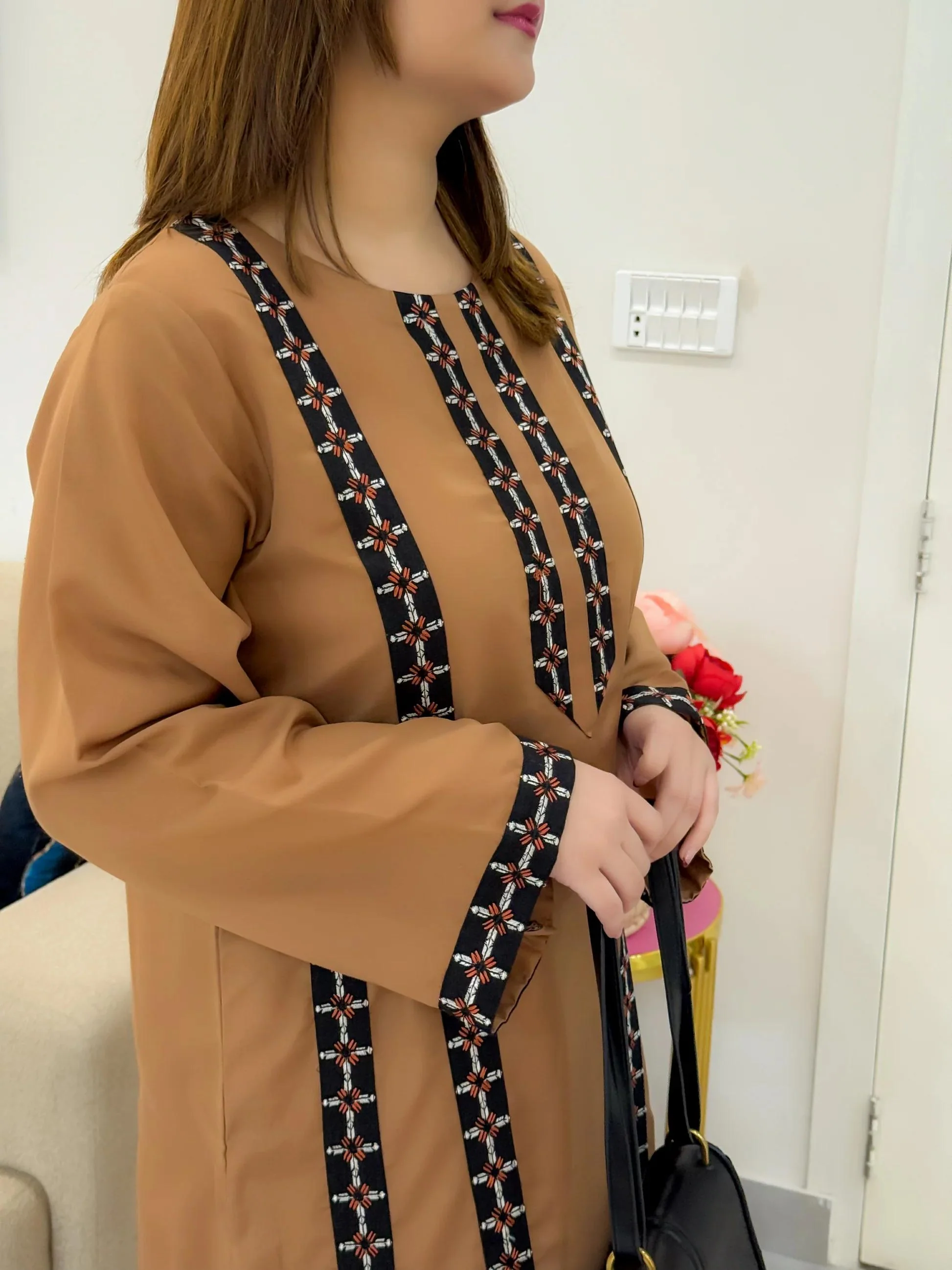 ZAINAB LAWN 2PC ( AIRLINE STYLE ) - Image 6