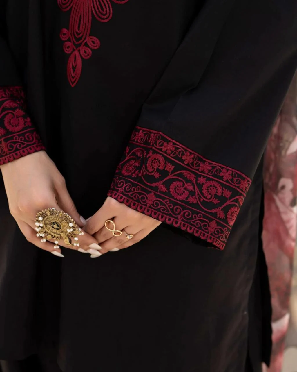 ZAROON LAWN 3PC ( FARSHI SHALWAR ) - Image 6