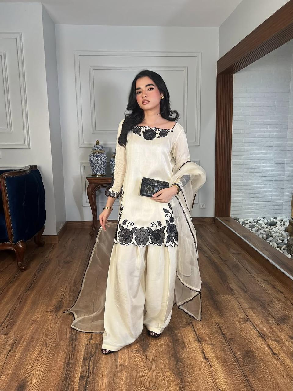 ZOUQ 3PC ( FARSHI SHALWAR ) - Image 2